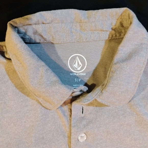Volcom Grey Size Small Polo Shirt Never Been Worn - Picture 5 of 6